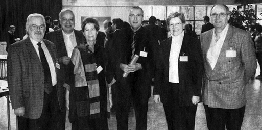 Haben große Pläne (von links): Norbert Breunig, Michael Schell, Cornelia Schell-Häbich, Heiko Merz und Birgit und Gerhard Arndt. (Foto: Keller)